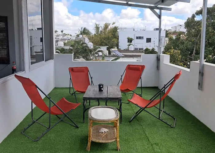 Corinne Villa 300M From The Beach